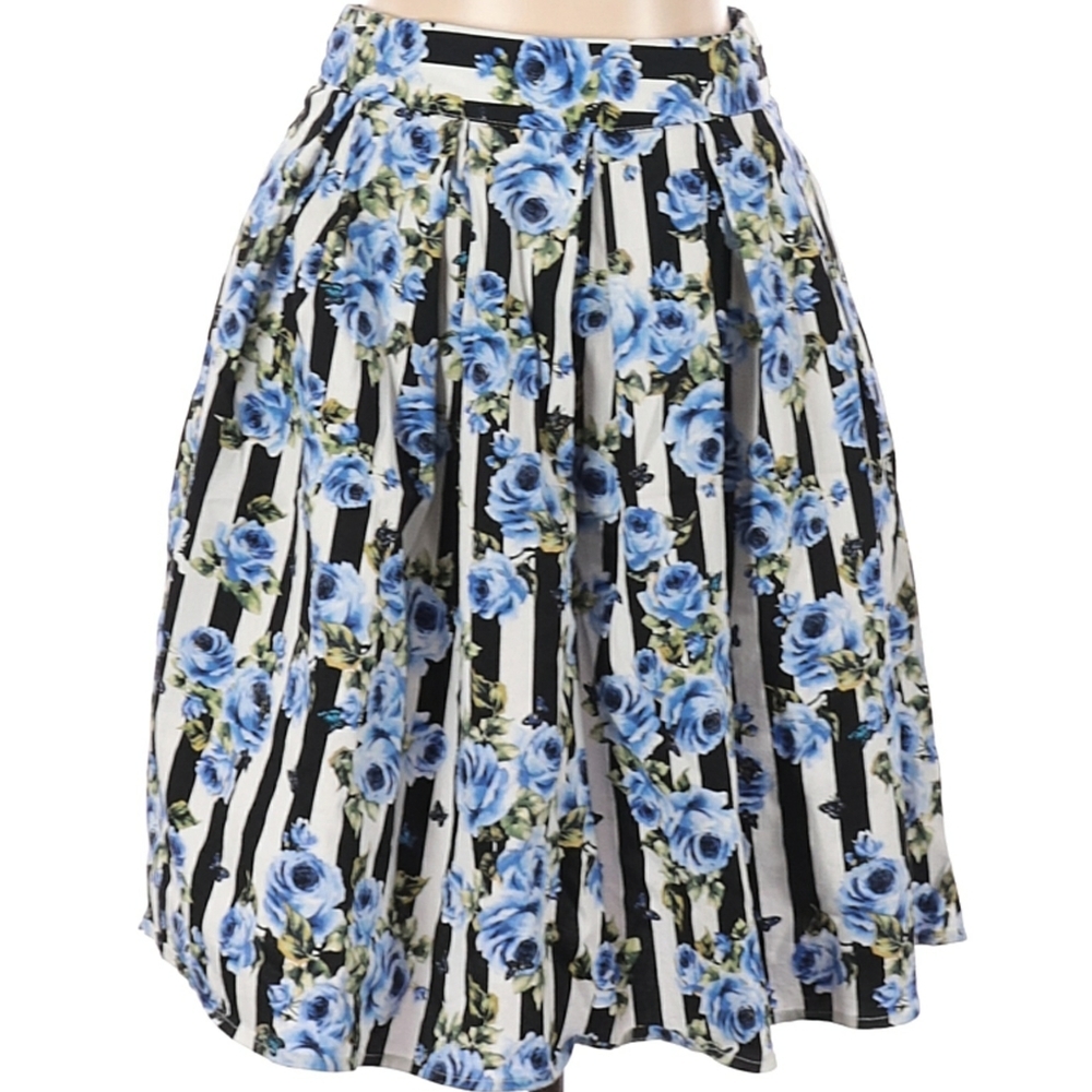 Vintage Style Size M Casual Skirt/ Gently Used